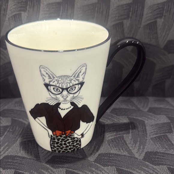 Stylish Cat lady Mug - Picture 2 of 4
